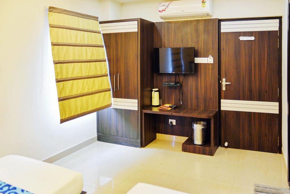 Hotel Janki International By Keymagics Varanasi Exterior foto