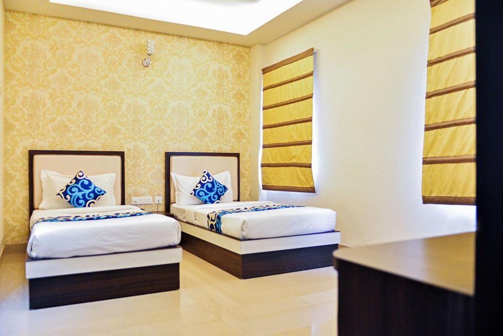 Hotel Janki International By Keymagics Varanasi Exterior foto